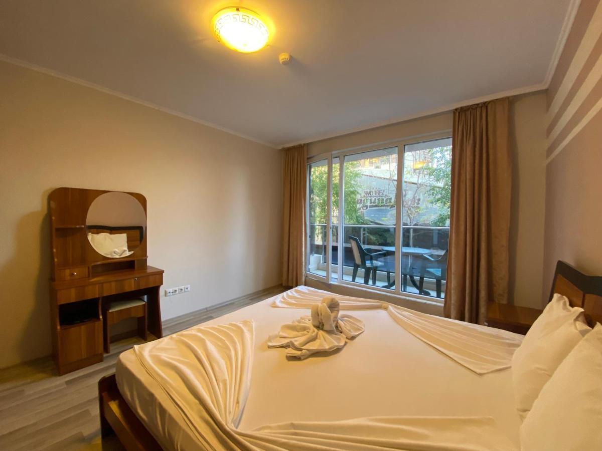 Admiral Plaza A1 Apartment Слънчев бряг Екстериор снимка