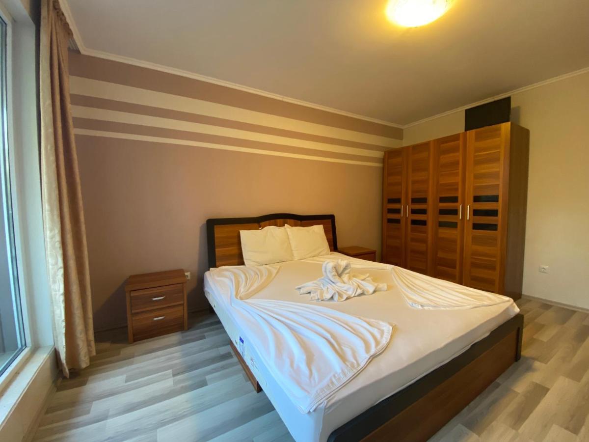 Admiral Plaza A1 Apartment Слънчев бряг Екстериор снимка