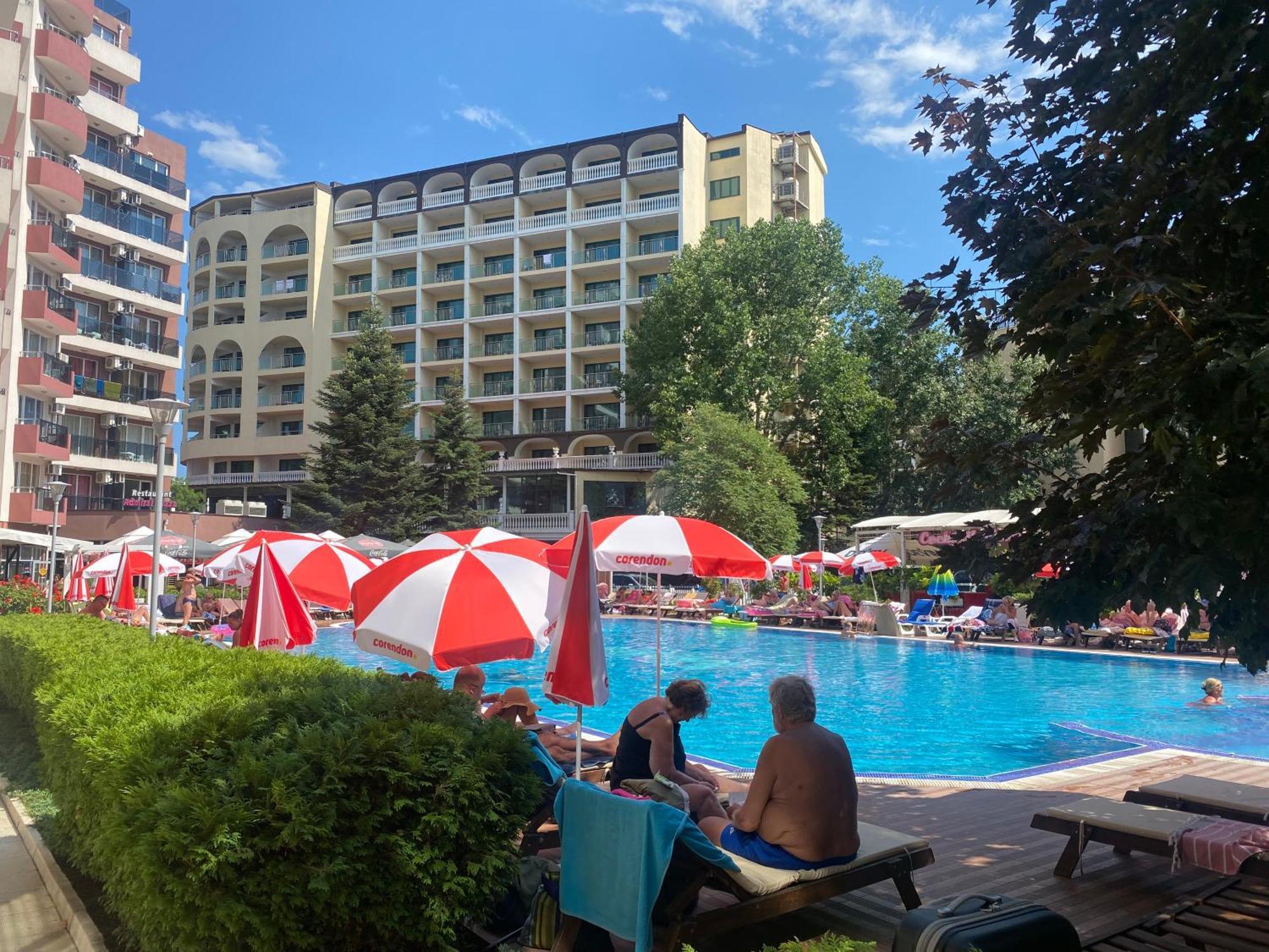 Admiral Plaza A1 Apartment Слънчев бряг Екстериор снимка